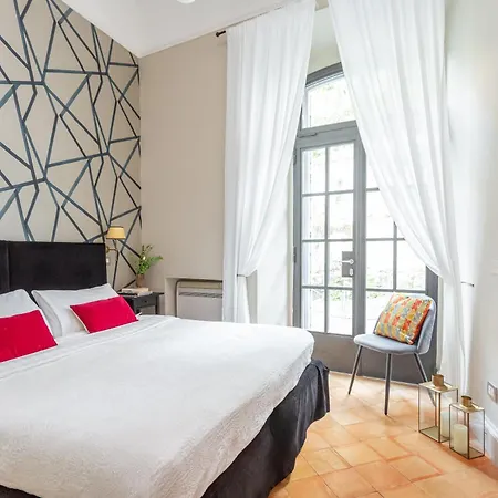 Parrasio Hotel