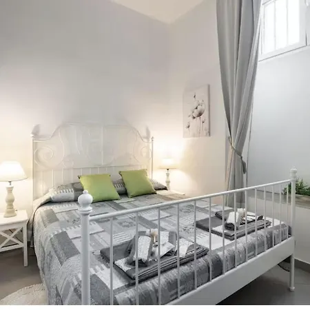 Trastevere Rome's Heart Charming & Cozy Apartment Rome