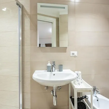 Ostiense Flat&rooms By Rentbeat *