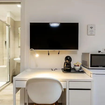 Homestay Ostiense Flat&rooms By Rentbeat *
