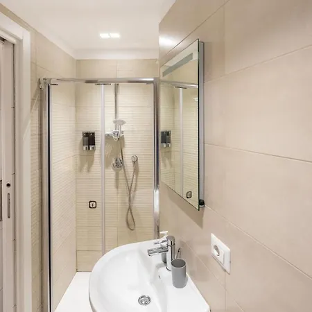 Homestay Ostiense Flat&rooms By Rentbeat
