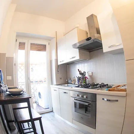 Apartment Vatican Fashion *