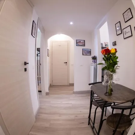 Vatican Fashion Apartment