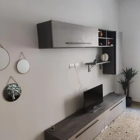 Casa Margherita, In Cinecitta Apartment *