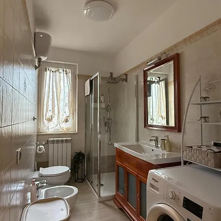 Apartment Due Leoni House