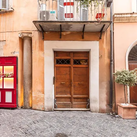 Navona Stylish - Up To 5 People Rome