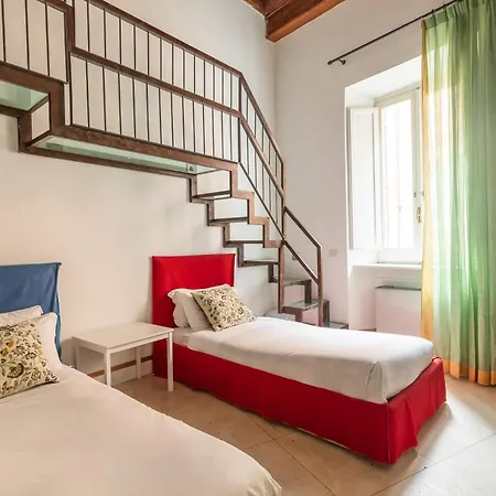 Navona Stylish - Up To 5 People
