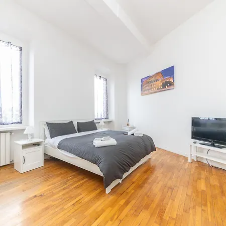 Casilina Ares Apartment