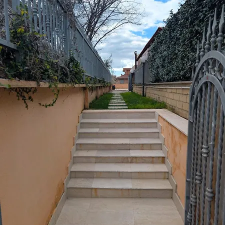 Cvr Apartment Rom