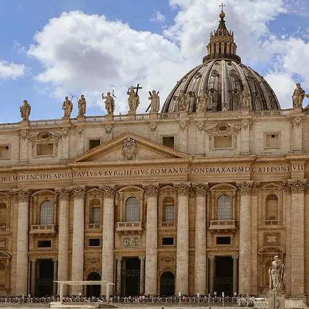Vatican Boutique - 2 Bedroom - Trilocale Apartment *