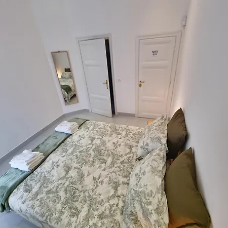 Attico Di Paola Rome