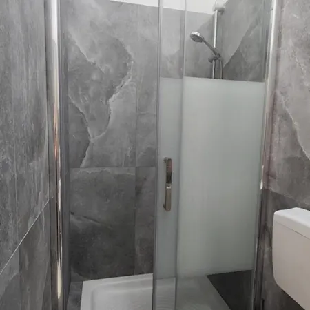 Termini Tina Ya Bed and Breakfast Ρώμη