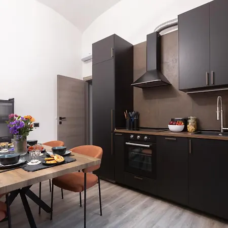 The Rent - Modern One-bedroom In Trastevere Apartment *