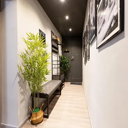 The Rent - Modern One-bedroom In Trastevere Rom