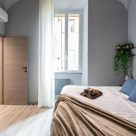 The Rent - Modern One-bedroom In Trastevere Apartment *