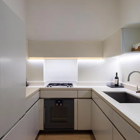 Coronari Navona Luxury 1 Bedroom 2 Bathrooms Apartment *