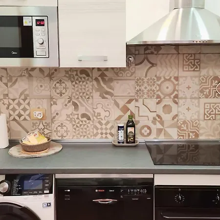 Domus Chiara Al Colosseo Apartment