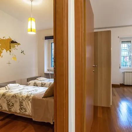 Viale Tirreno - Con Patio Appartamento