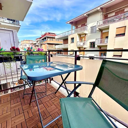 아파트 Vatican Glamorous At Passeggiata Del Gelsomino - Free Parking, 4 Guests, - Jubilee Ideal 로마