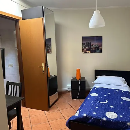 Happy House Guest house *