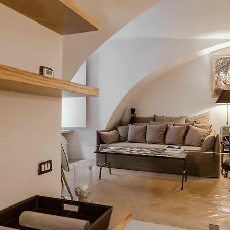 Piazza Navona Luxury Loft Apartment