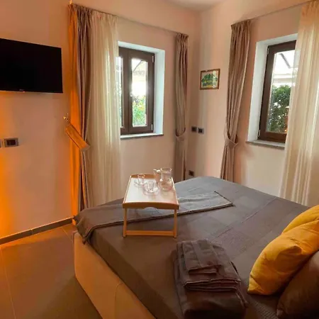 Exclusive With Private Garden - 5 Minutes From The Colosseum * Rome