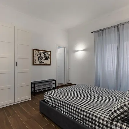 2-bedroom Gem Apartament