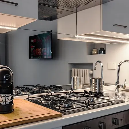 2-bedroom Gem Apartament