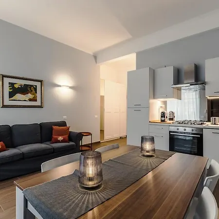 2-bedroom Gem Apartament *