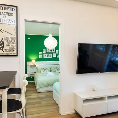 Apartament Vatican 10 Min Modern Ac, Wi-fi, Netflix *