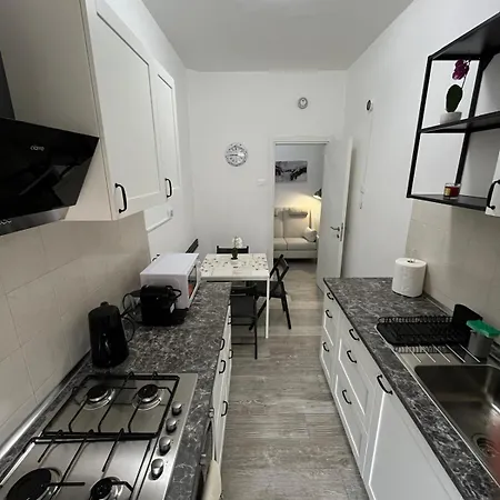 Renma Caffarella House Rome