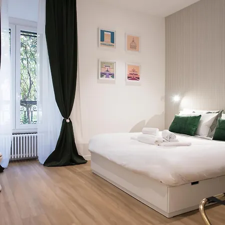 Colosseum By Glen Guest house
