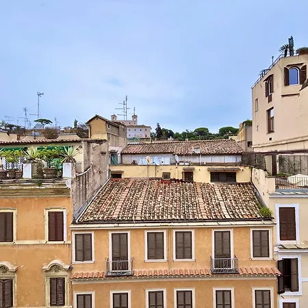 Paradiso Borgia Apartment *