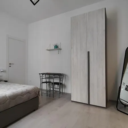 Homestay Cozy Rome