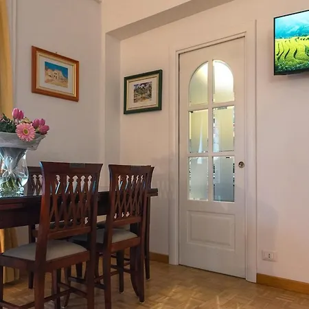 Enjoy Apartment Rom