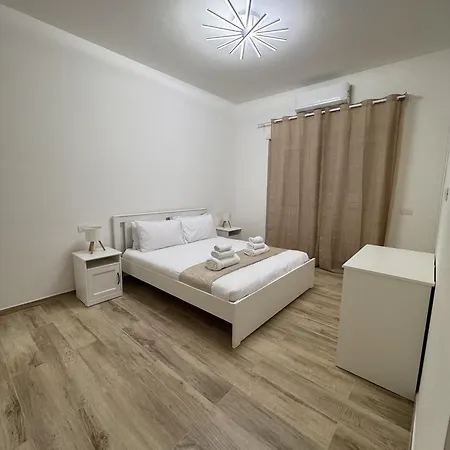 Grimaldi House 64 Appartamento