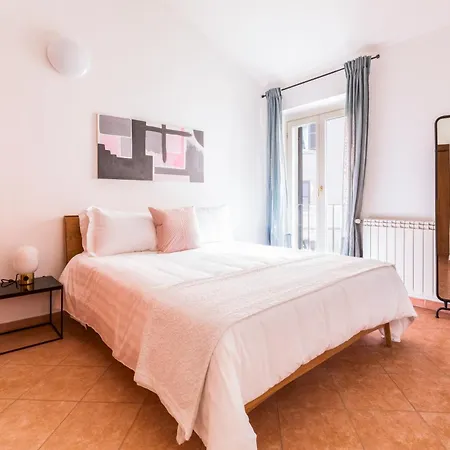 Sonder Piazza San Pietro * Рим
