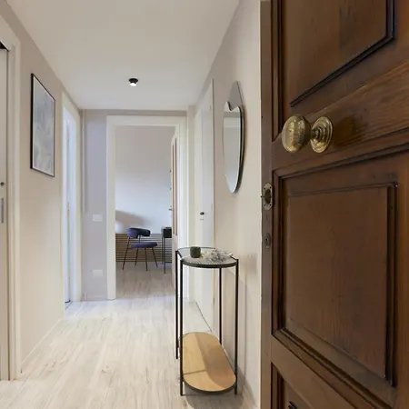 Piramide Deluxe Apartment Rome