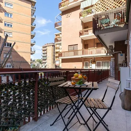 Big Terrace Apartment *