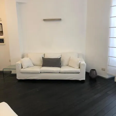 Vatican 3th Floor Apartment *