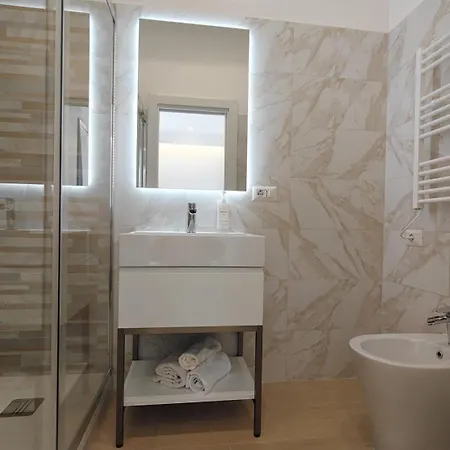 La Casa Di Mida Rome