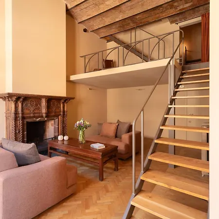 Apartment Casa Maestro, A Burghesius Rome