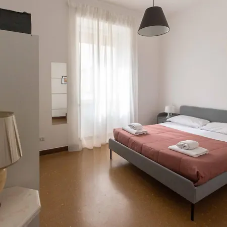 Domus Erasmo Apartment *