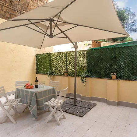 Apartment Domus Erasmo Rome