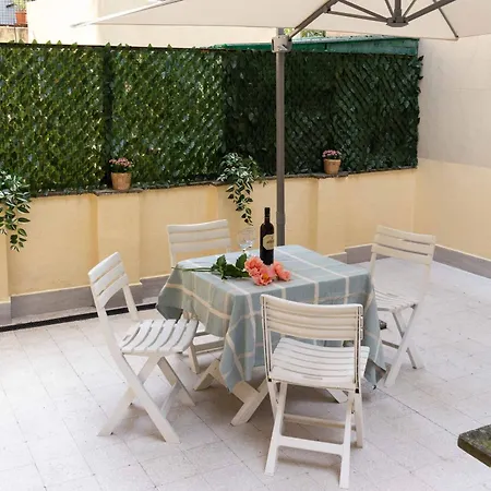 Domus Erasmo Apartment