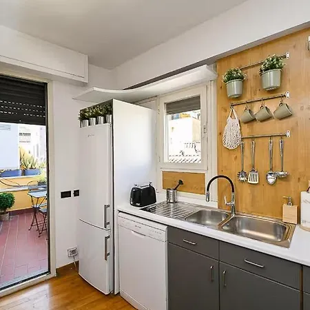 Beautiful Near Piazza Navona! Apartment
