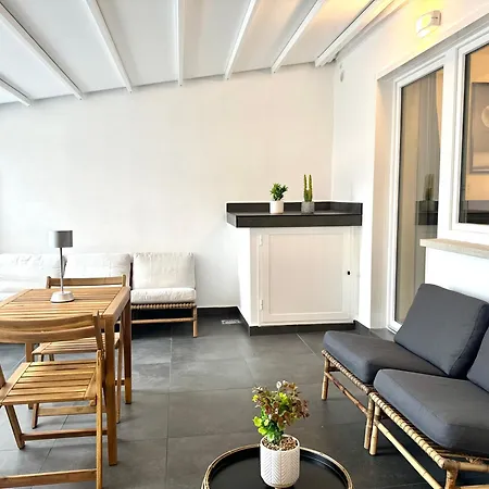 Saint Peter - Luxury With 24h Guarded Parking Apartment