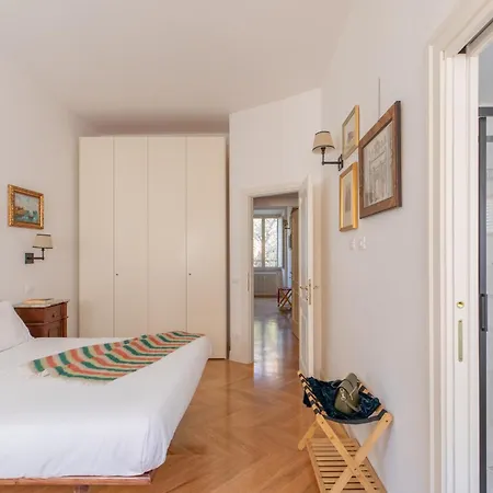 Apartment Iflat Charming & Spacious Flat In Trastevere *
