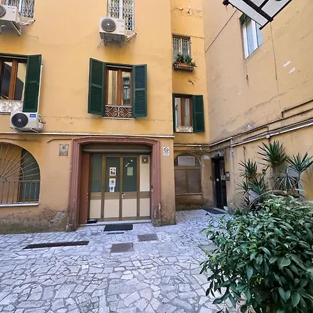 - Laterano 85 Rome