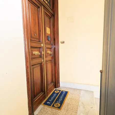 Apartman Vespasiano 49 *